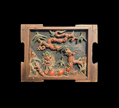 DRAGON CARVING WITH BAMBOO BODY ( A KNOWN MOTIF)